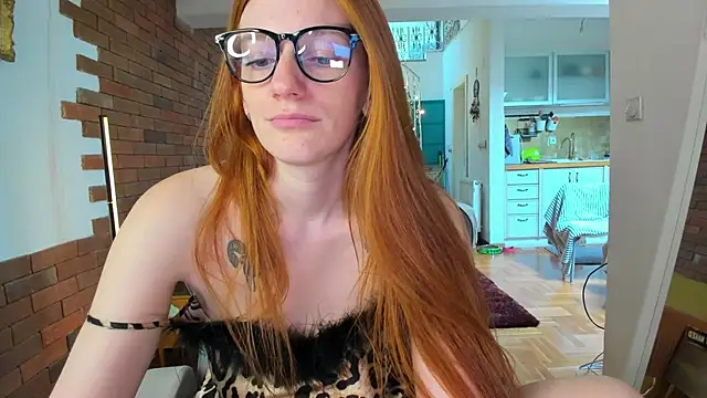 Aliceginger99 live sex cam