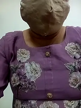 naughtymadam live sex cam