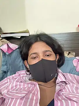 raavigirl's cam snapshot