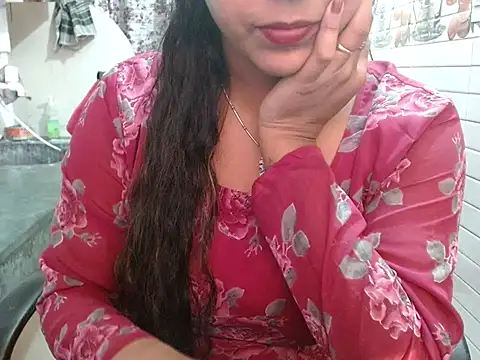 LovingPihu live sex cam
