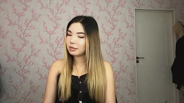 Elina_Mottel's cam snapshot