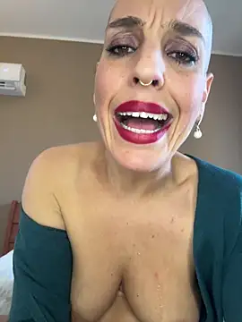 emprexkala's cam snapshot