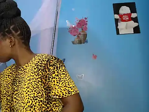 TrishaKalid's cam snapshot