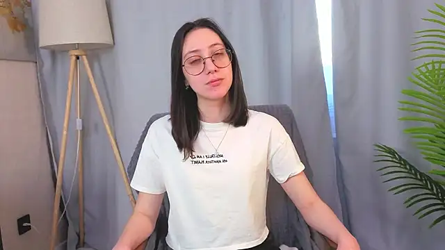 DoraWhitrock's cam snapshot