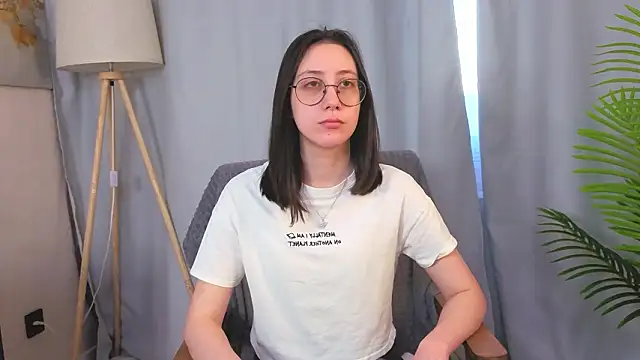 DoraWhitrock's cam snapshot