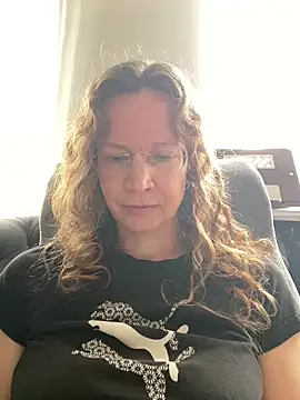 AnnikaRose live sex cam