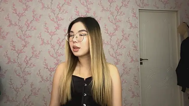 Elina_Mottel's cam snapshot