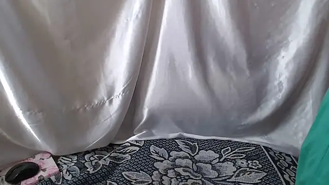 Burberrry_'s cam snapshot