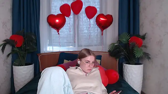 HitGyrl's cam snapshot