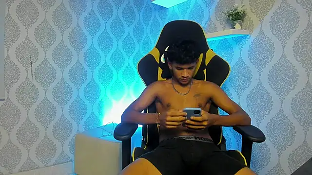 Boy_savoy live sex cam