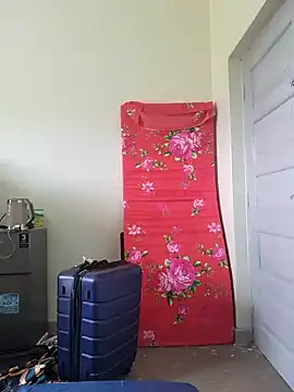 NicRaisaa live sex cam