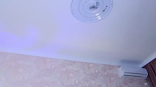 Issadorra live sex cam