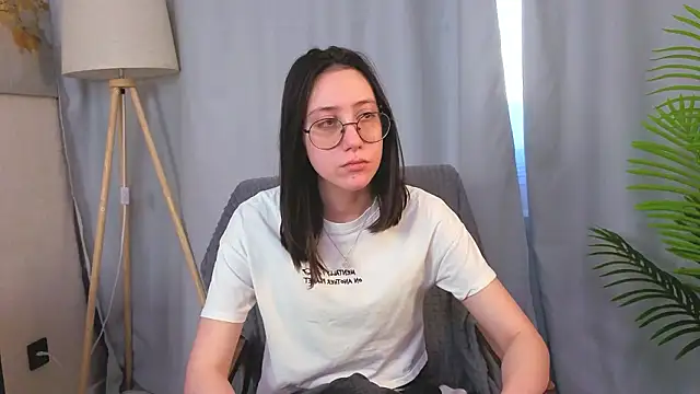 DoraWhitrock's cam snapshot