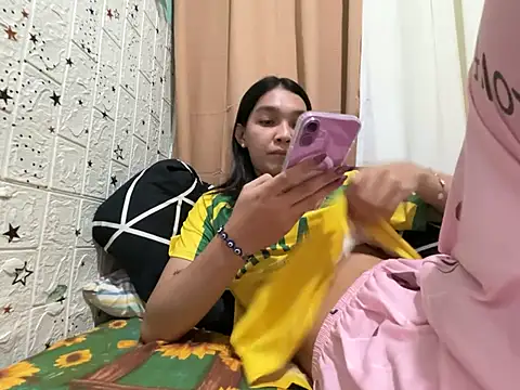 bigcock_farrah live sex cam