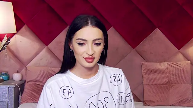 VictoriaLanes's cam snapshot