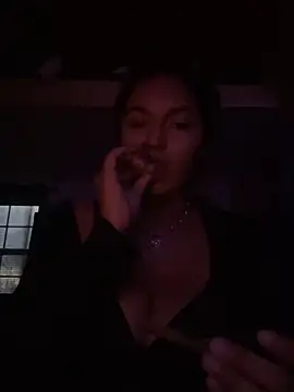 QueenNefertiti's cam snapshot