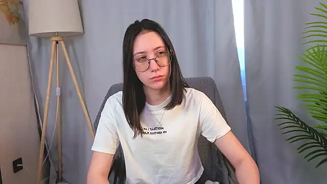 DoraWhitrock's cam snapshot