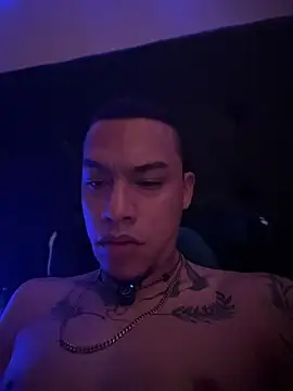 AlphaMasterXxx live sex cam