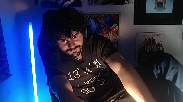 LuciferSantoryu live sex cam