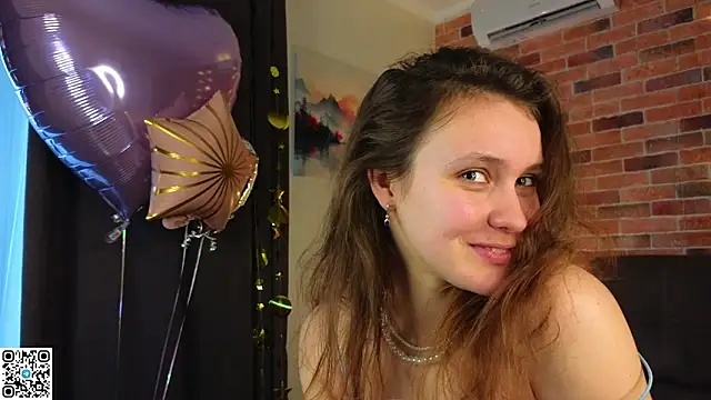 FoxFever's cam snapshot