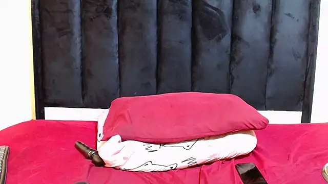 kittykhloe22 live sex cam