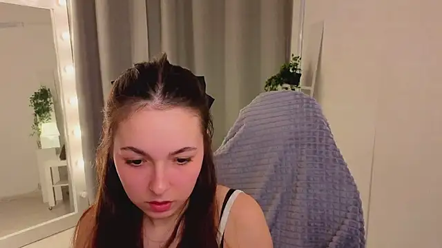 BellaThery's cam snapshot