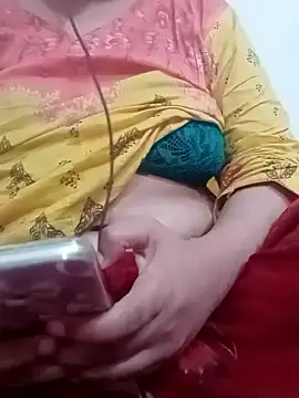 Sweety_queen2580's cam snapshot