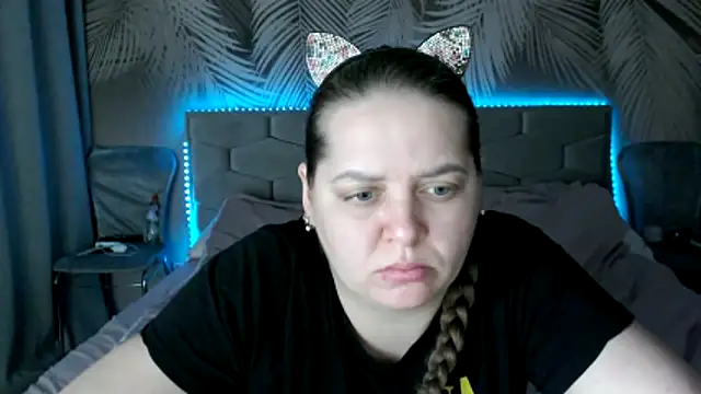 uliastar live sex cam