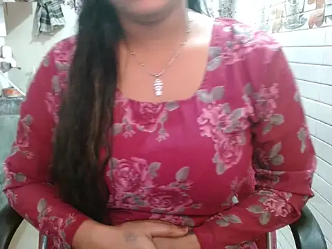 LovingPihu's cam snapshot