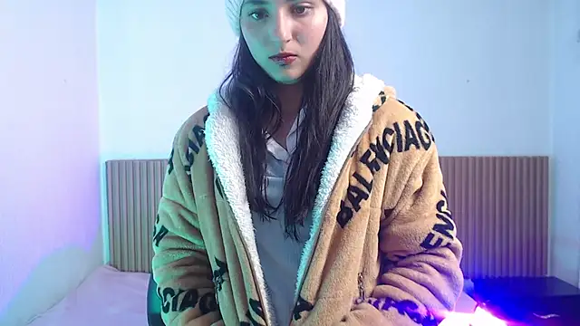 aura_bella_ live sex cam