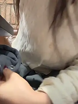 Linh_2004 live sex cam