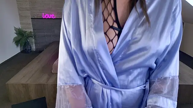 hornyb33_'s cam snapshot