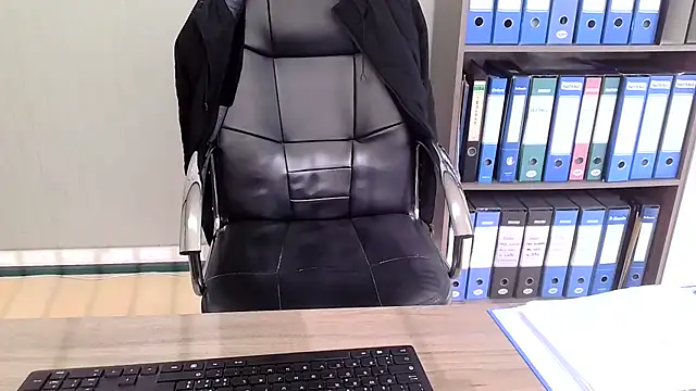 Evasionee live sex cam