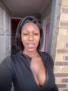 SP1CY_MOMMY live sex cam