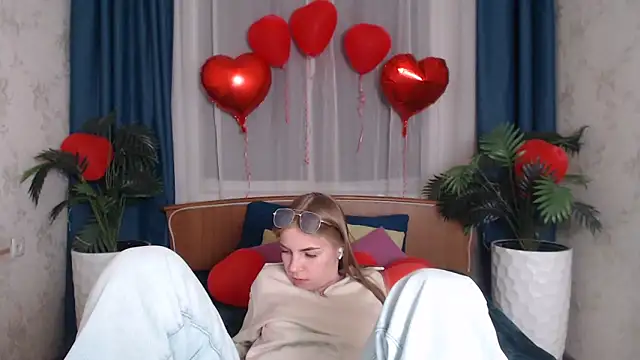 HitGyrl's cam snapshot