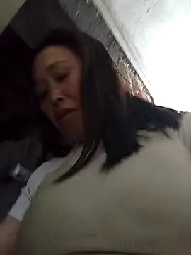 dakota-kis's cam snapshot