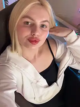 AmeliaWeells's cam snapshot