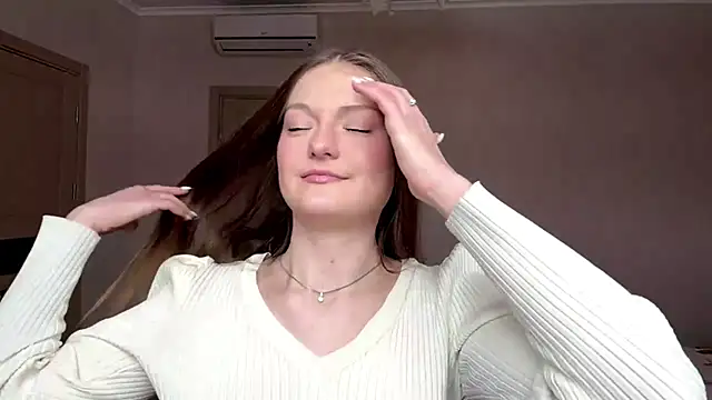 Milayouknow's cam snapshot