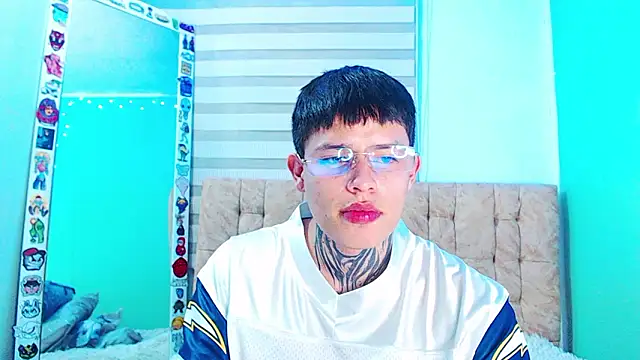 _justinmoon2 live sex cam