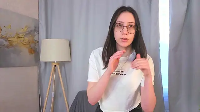 DoraWhitrock's cam snapshot