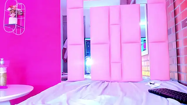 Baby_doll_XOXO live sex cam