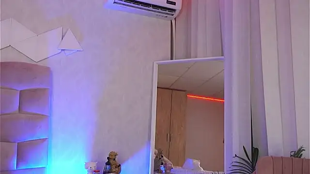 AnitaKariri live sex cam