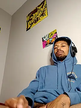 BigPrettyDick777 live sex cam