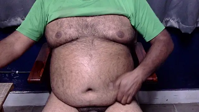 hairysubcub_70 live sex cam