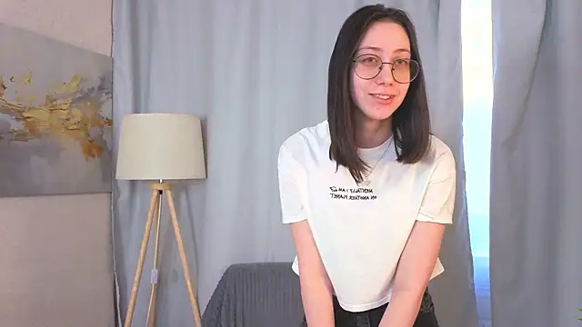 DoraWhitrock's cam snapshot