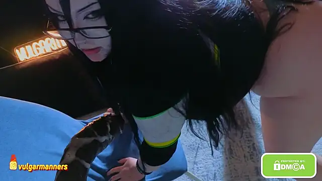 vulagarmanners_ live sex cam