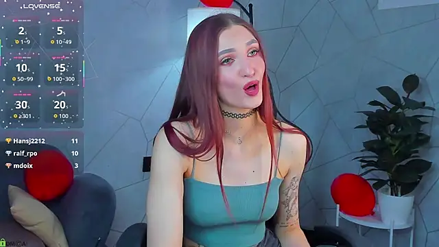 Alisha_Green live sex cam