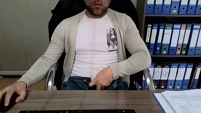 Evasionee live sex cam