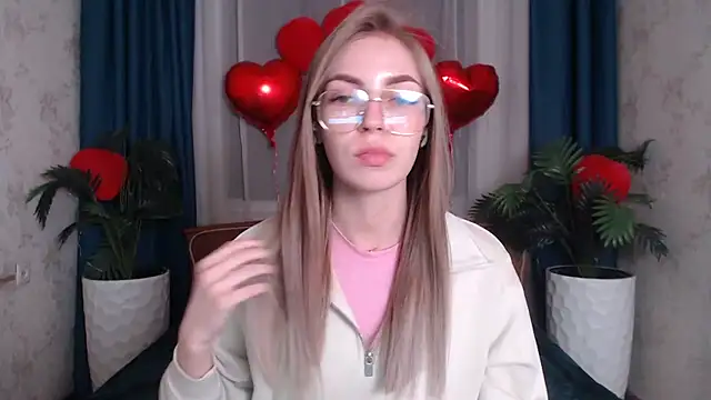 HitGyrl's cam snapshot