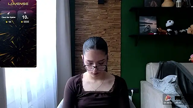 Whitney11_1131's cam snapshot